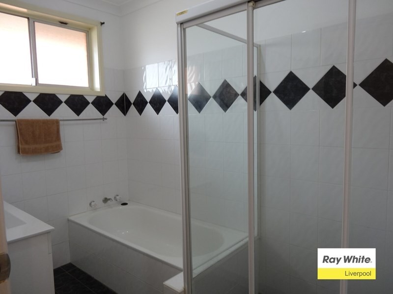 9 Grevillea Crescent, Prestons NSW 2170