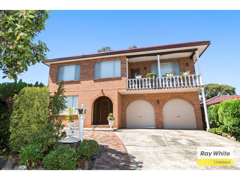 5 Grose Avenue, Lurnea NSW 2170