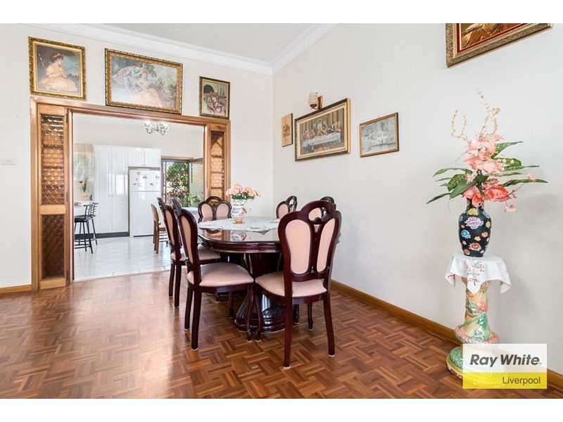 5 Grose Avenue, Lurnea NSW 2170