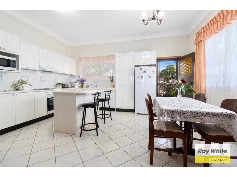 5 Grose Avenue, Lurnea NSW 2170