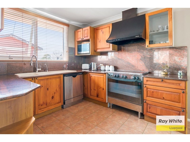 10 Colonial Place, Casula NSW 2170