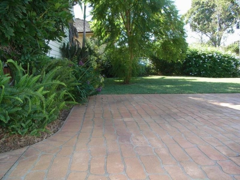 8 Festival Street, Sadleir NSW 2168