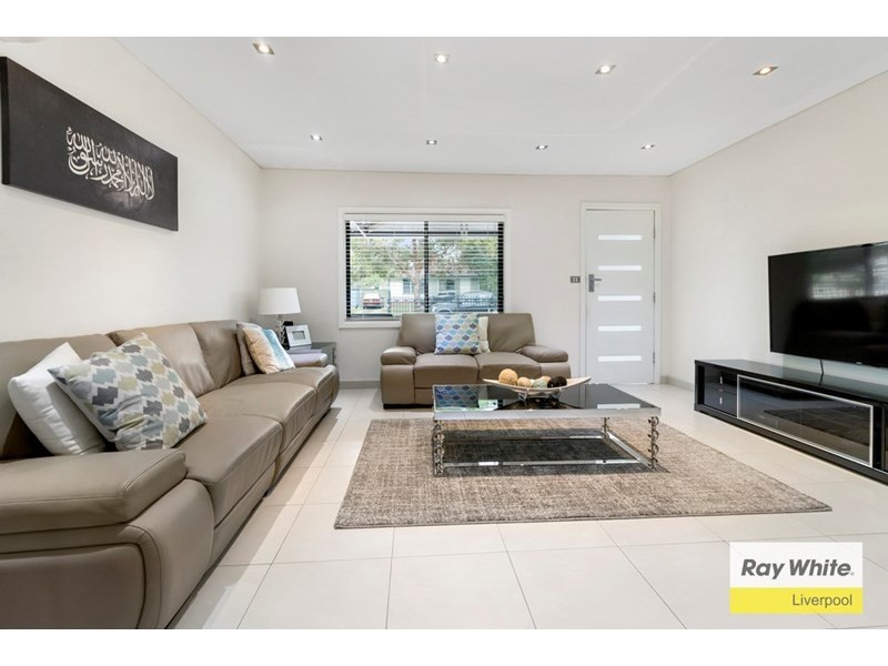 15 Glenwari Street, Sadleir NSW 2168