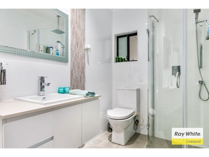 15 Glenwari Street, Sadleir NSW 2168