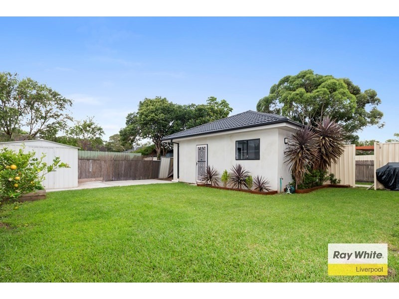 15 Glenwari Street, Sadleir NSW 2168