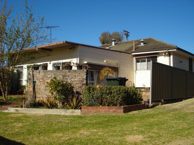 3 Quist Avenue, Lurnea NSW 2170