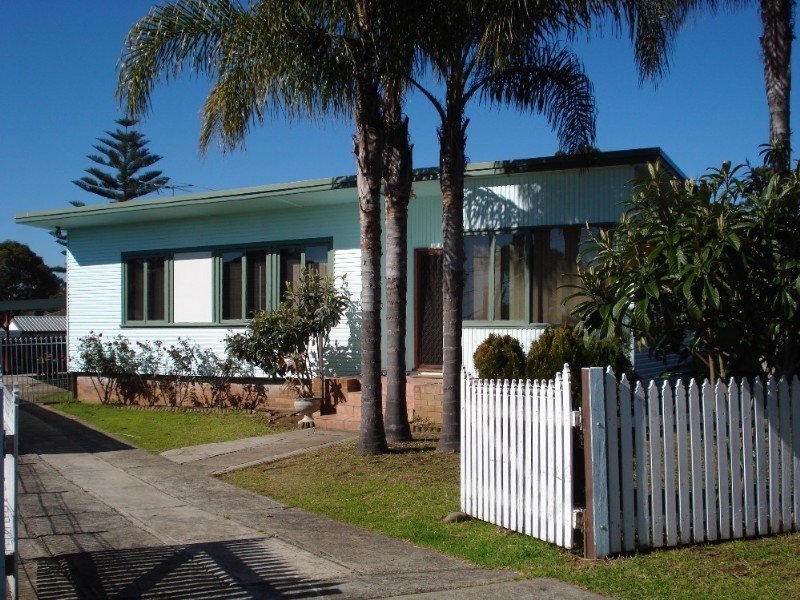 12 Brain Avenue, Lurnea NSW 2170