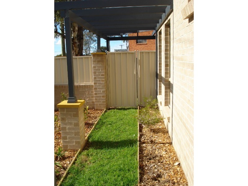 1/1 Mary Court, Liverpool NSW 2170