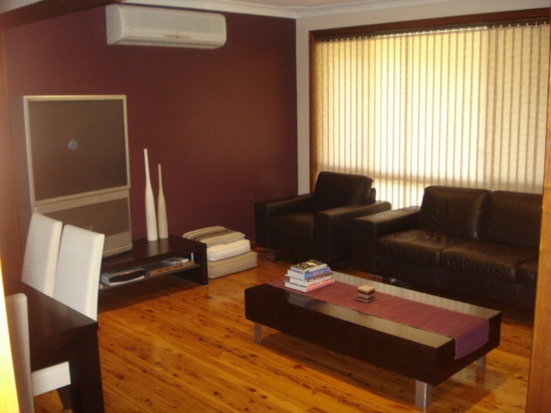 2 Bell Place, Moorebank NSW 2170