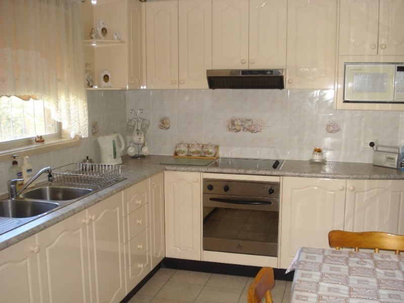 106 Melbourne Avenue, St Johns Park NSW 2176