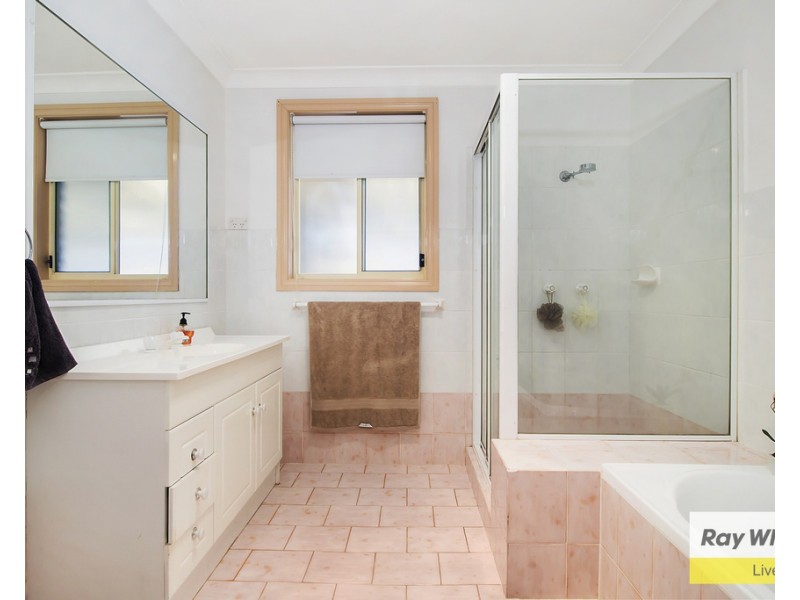 8A Tarago Place, Prestons NSW 2170