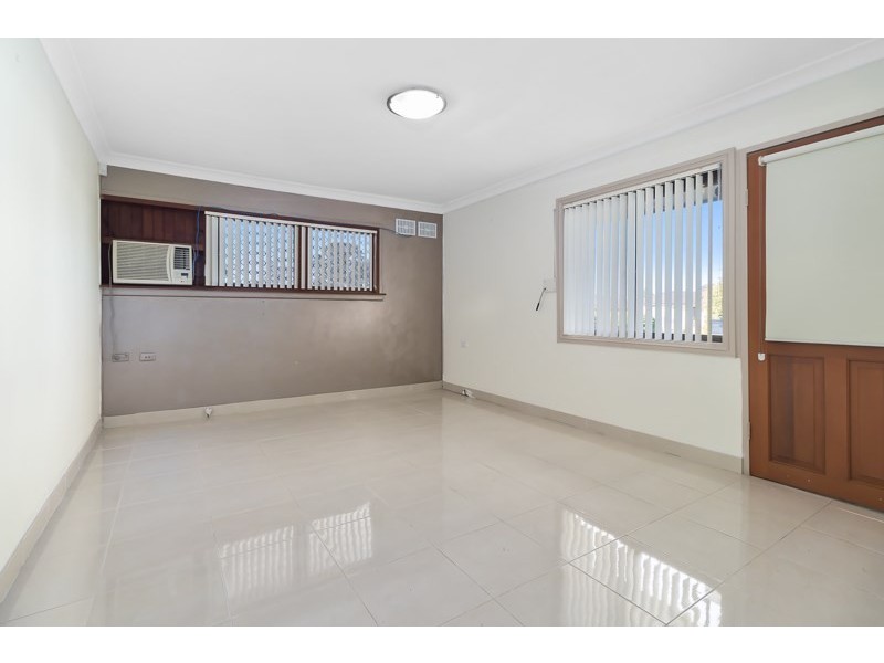 15 Wendouree Street, Busby NSW 2168