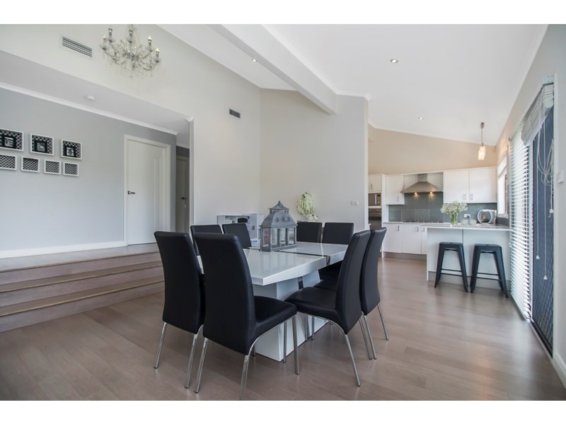 4 Lorne Place, Bossley Park NSW 2176