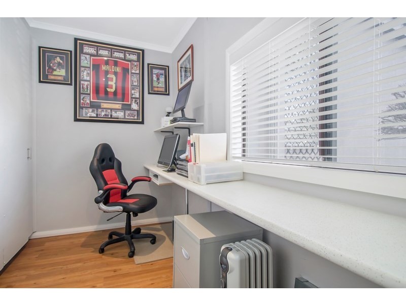 4 Lorne Place, Bossley Park NSW 2176