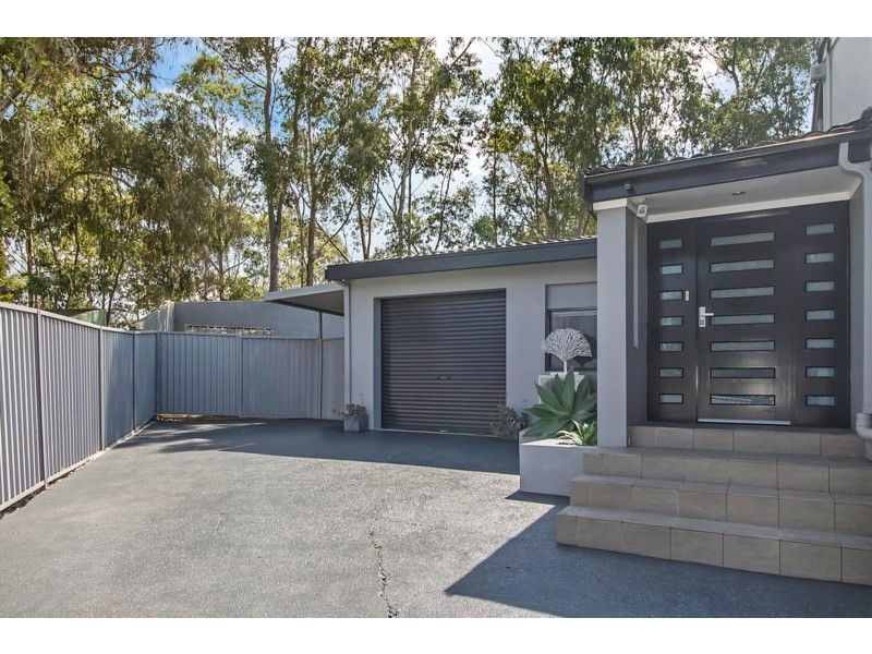 4 Lorne Place, Bossley Park NSW 2176