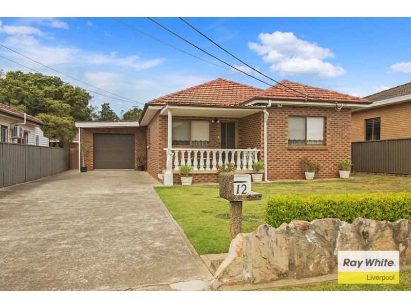 12 Bradshaw Avenue, Moorebank NSW 2170