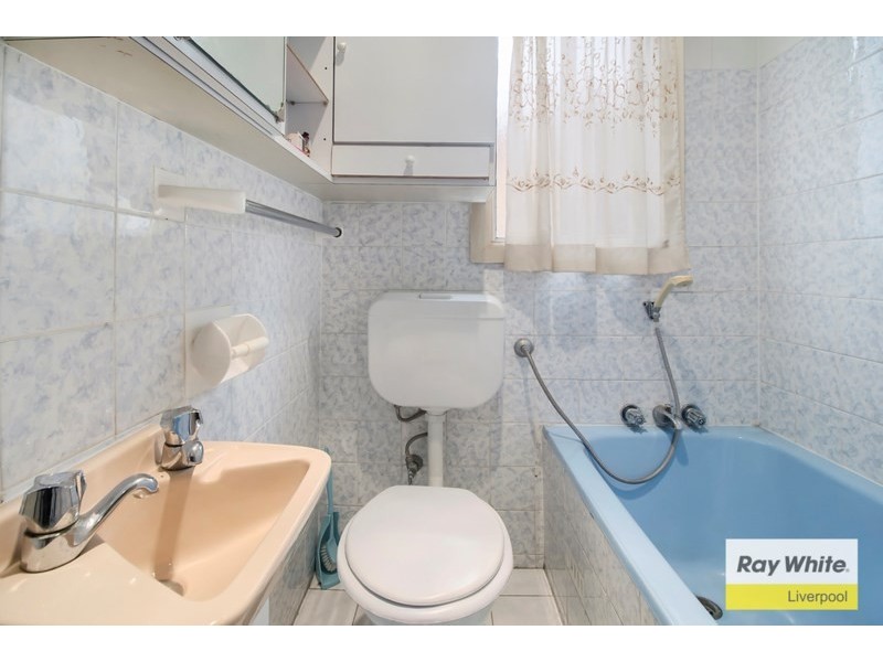 12 Bradshaw Avenue, Moorebank NSW 2170