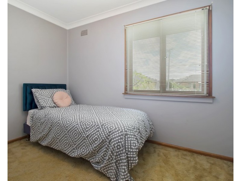 21 Williamson Crescent, Warwick Farm NSW 2170