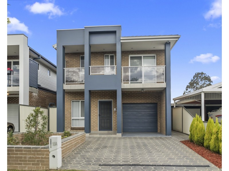 15A Templeton Crescent, Moorebank NSW 2170