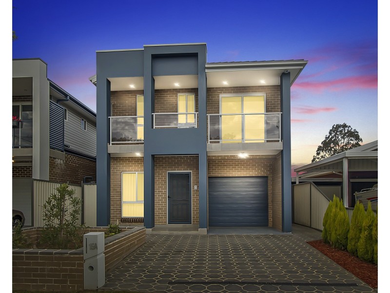 15A Templeton Crescent, Moorebank NSW 2170