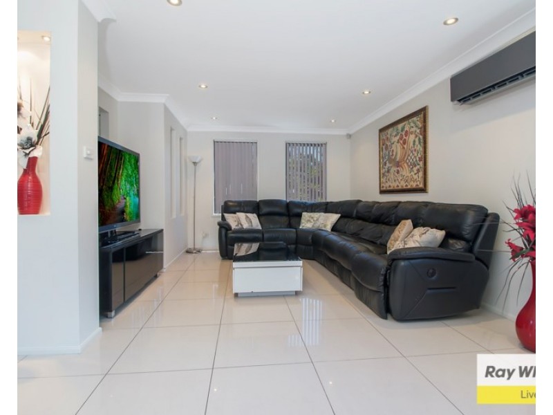 3 Cayley Place, Horningsea Park NSW 2171