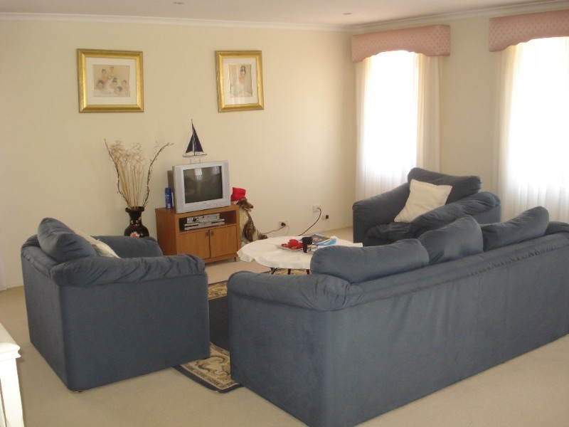 West Hoxton NSW 2171