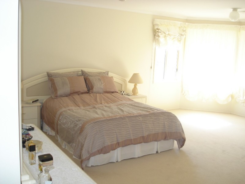 West Hoxton NSW 2171