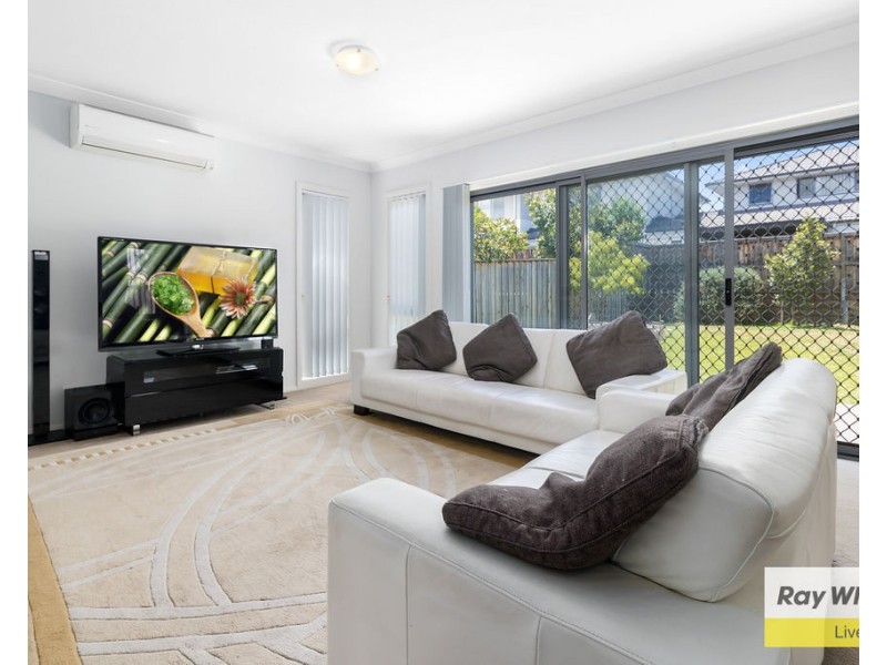 6 Brothers Lane, Glenfield NSW 2167