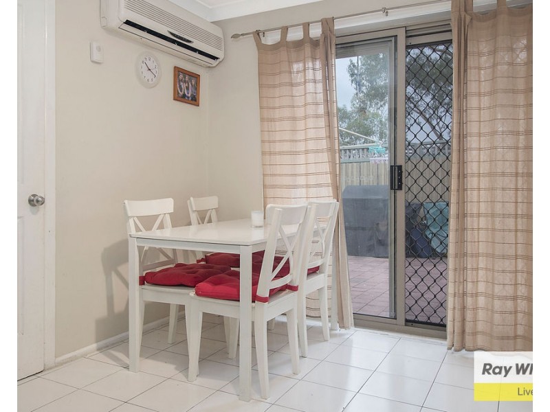 10/13-15 Carnation Avenue, Casula NSW 2170