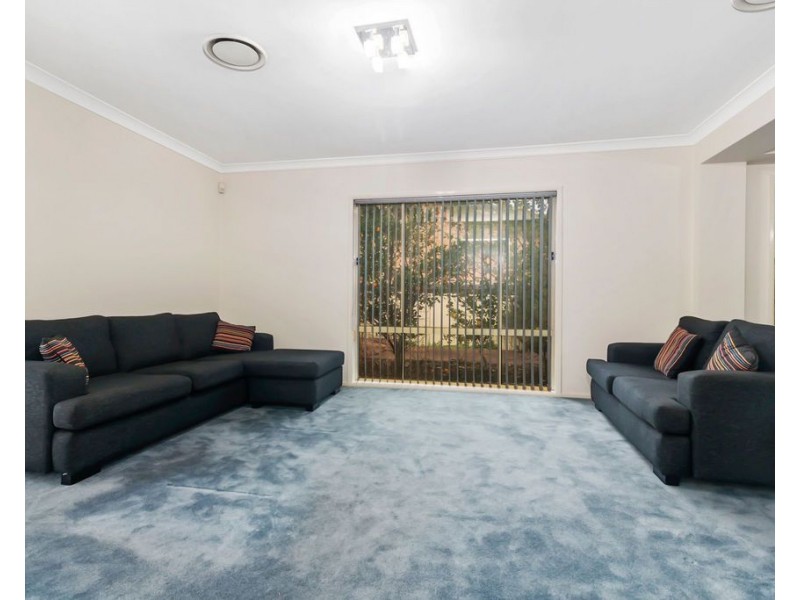 16 Aintree Close, Casula NSW 2170