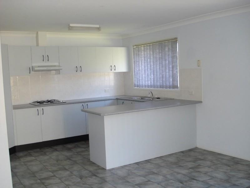 21 Barrington Crescent, Holsworthy NSW 2173