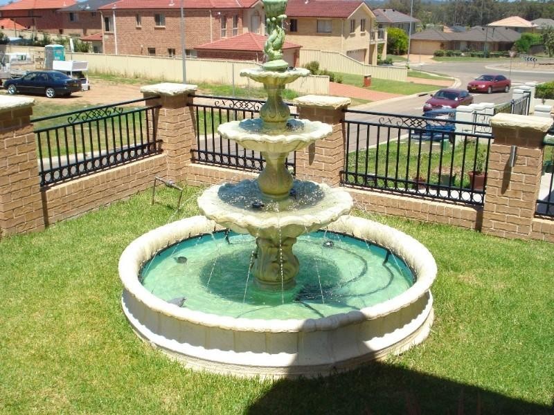 West Hoxton NSW 2171