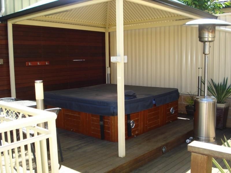 West Hoxton NSW 2171