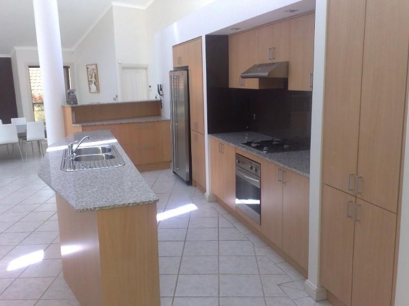 West Hoxton NSW 2171