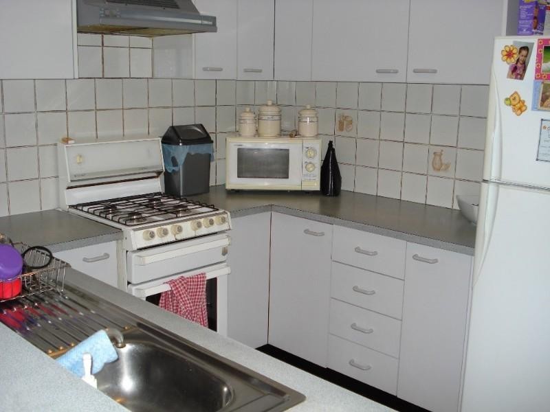 8a Kylie Close, Casula NSW 2170