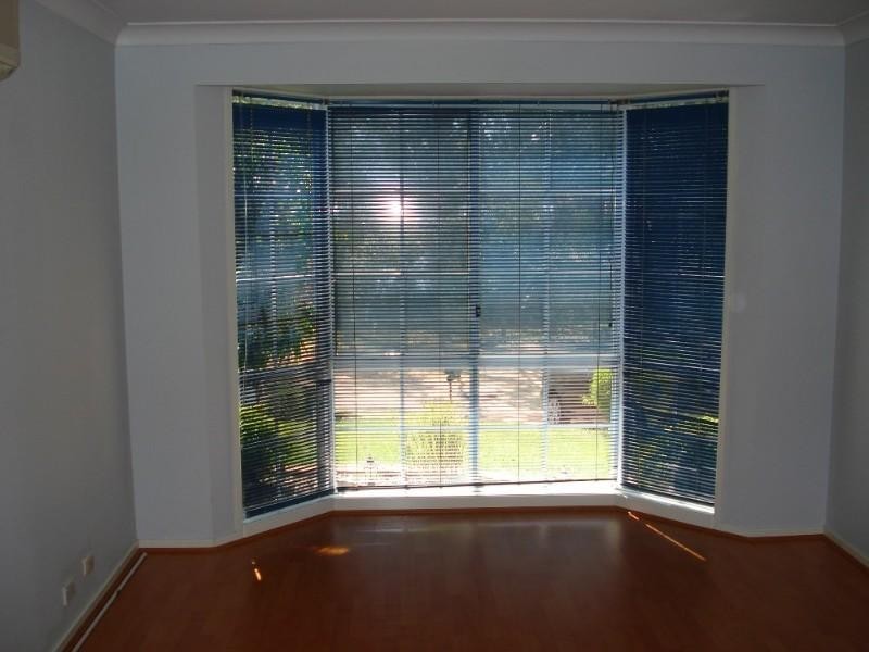 8a Kylie Close, Casula NSW 2170