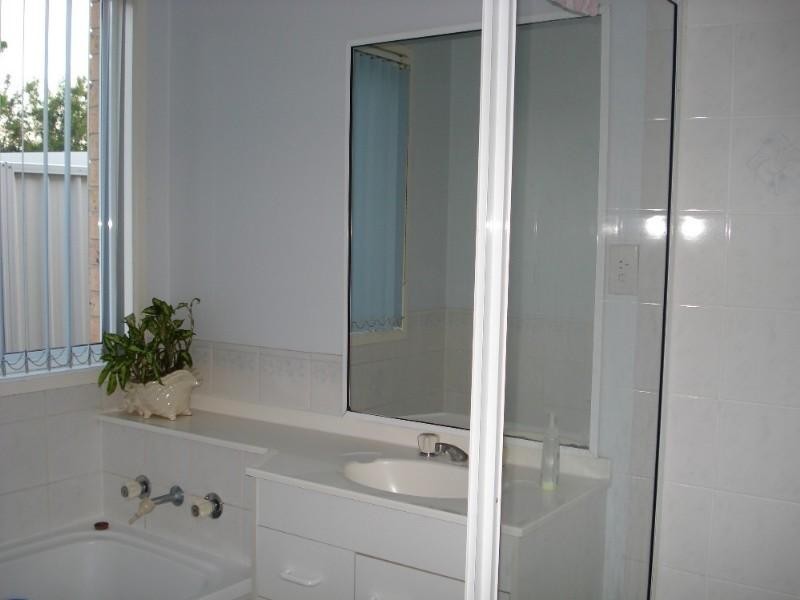 8a Kylie Close, Casula NSW 2170