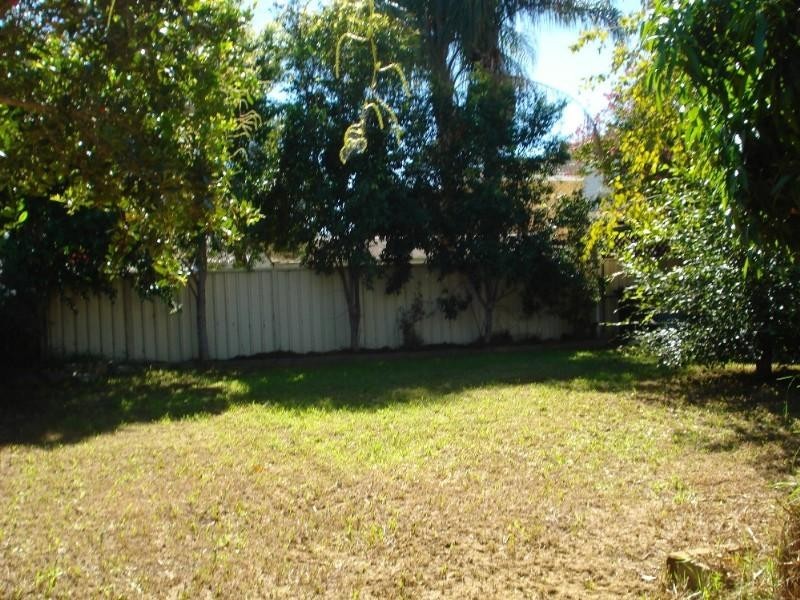 25 Bradshaw Avenue, Moorebank NSW 2170