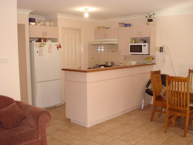 20 Kinchega Court, Wattle Grove NSW 2173