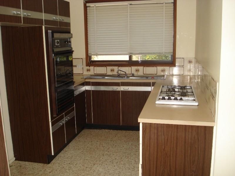 11 Malvern Close, St Johns Park NSW 2176