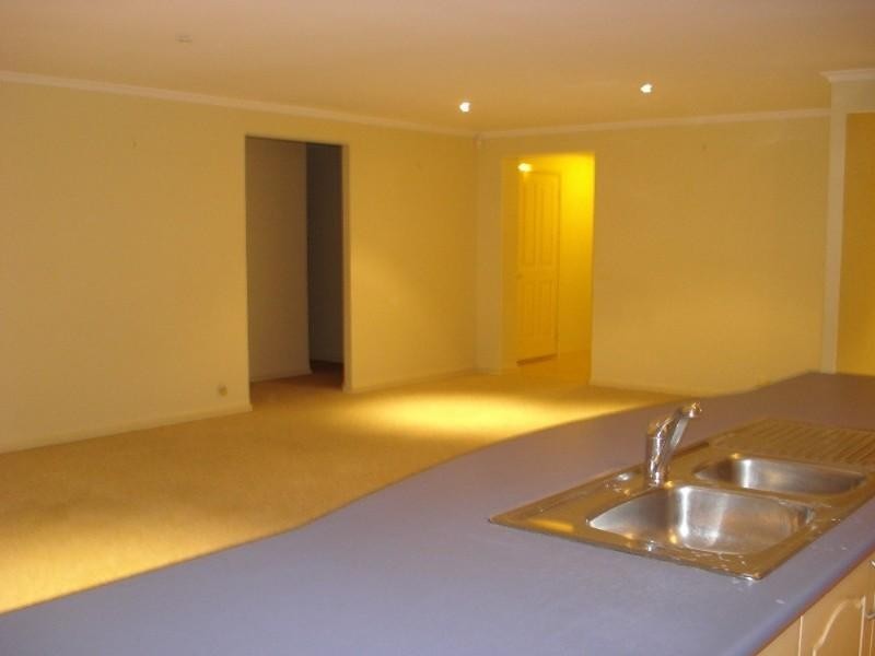 9 Dalmeny Drive, Prestons NSW 2170