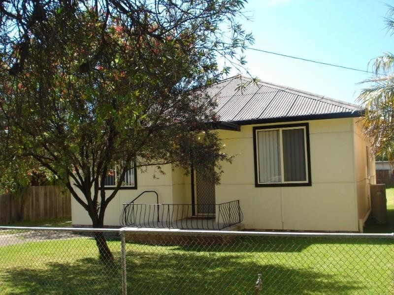 18 Cooper Avenue, Moorebank NSW 2170