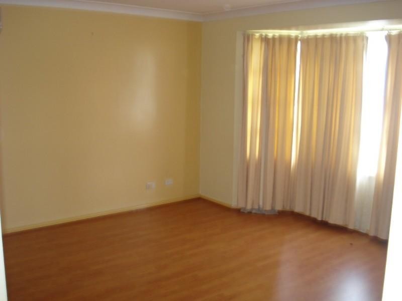 6 Juniper Place, Prestons NSW 2170