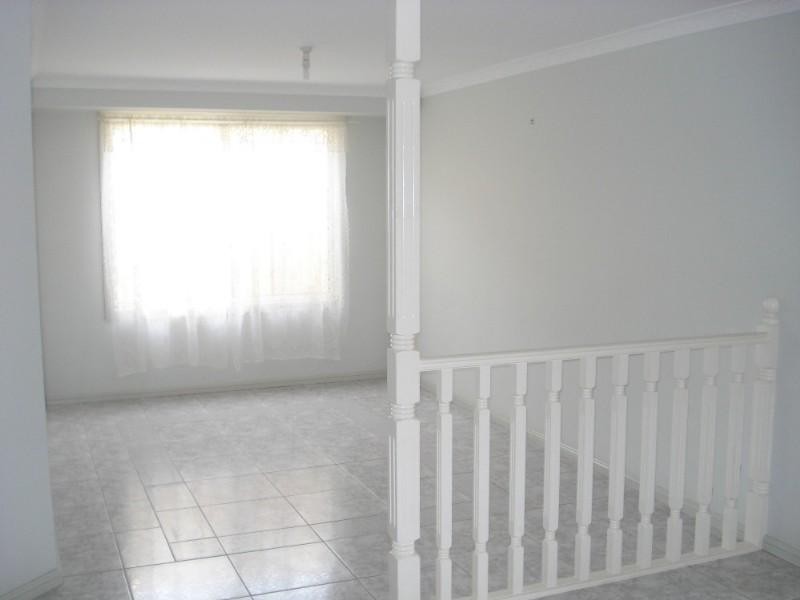 6 Juniper Place, Prestons NSW 2170