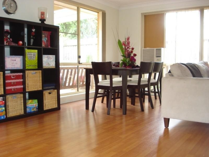 7 Lomond Court, Wattle Grove NSW 2173