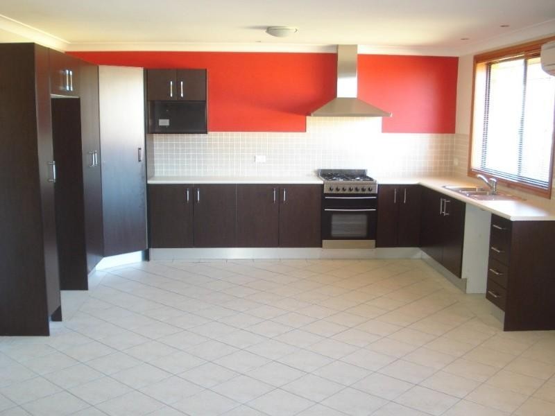 7 Curac Place, Casula NSW 2170