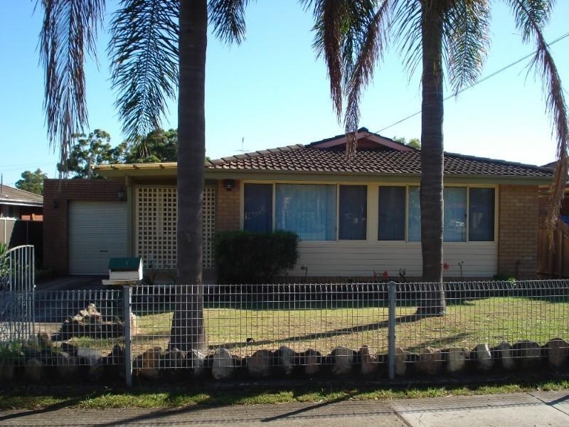 8 Supply Avenue, Lurnea NSW 2170