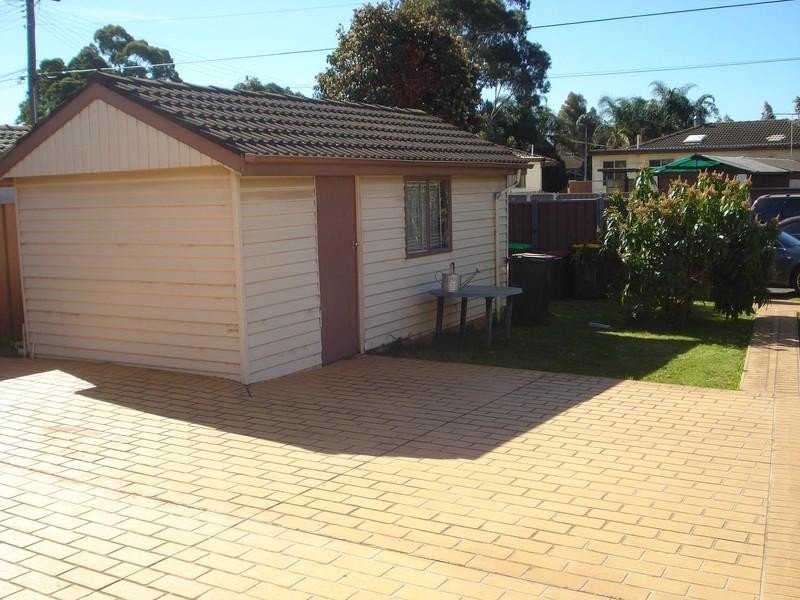 15 Lamont Place, Cartwright NSW 2168