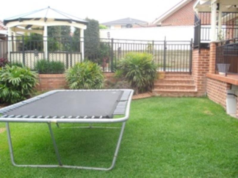 14 Yarra Place, Prestons NSW 2170