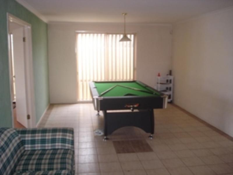 6 Terangle Close, Prestons NSW 2170